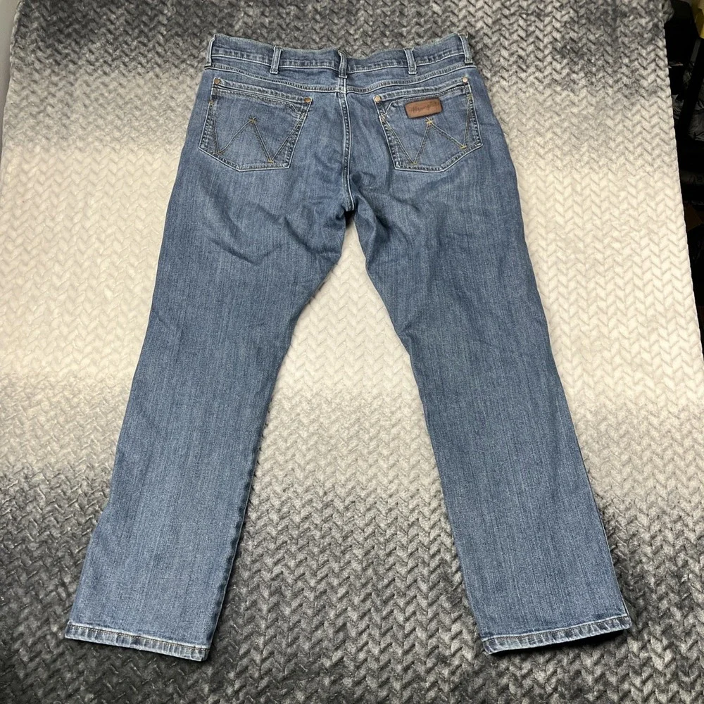Wrangler Retro Jeans Mens 38x32 Blue Wash Slim Straight Casual Cowboy Denim